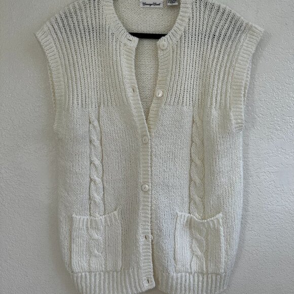 carriage Court Sweaters - Vintage 80’s Carriage Court Cream Cable Knit sweater Vest Women’s Size Large